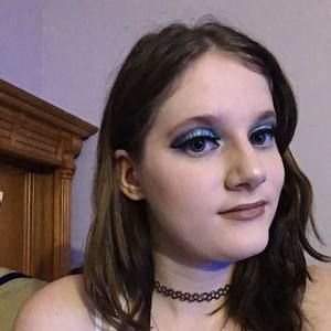 Meet your Posher, Nikki